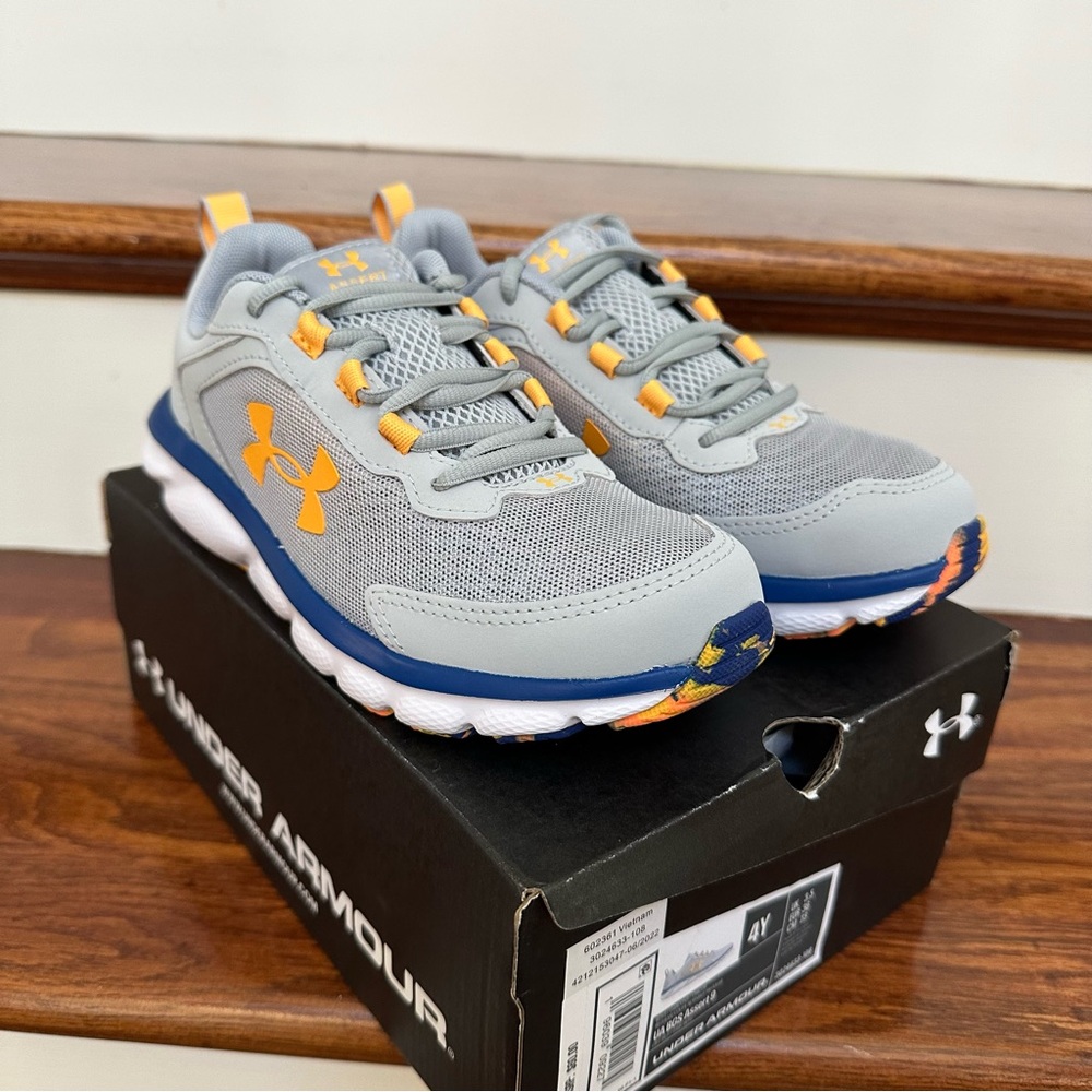 NWT Under Armour Assert 9 Sneakers